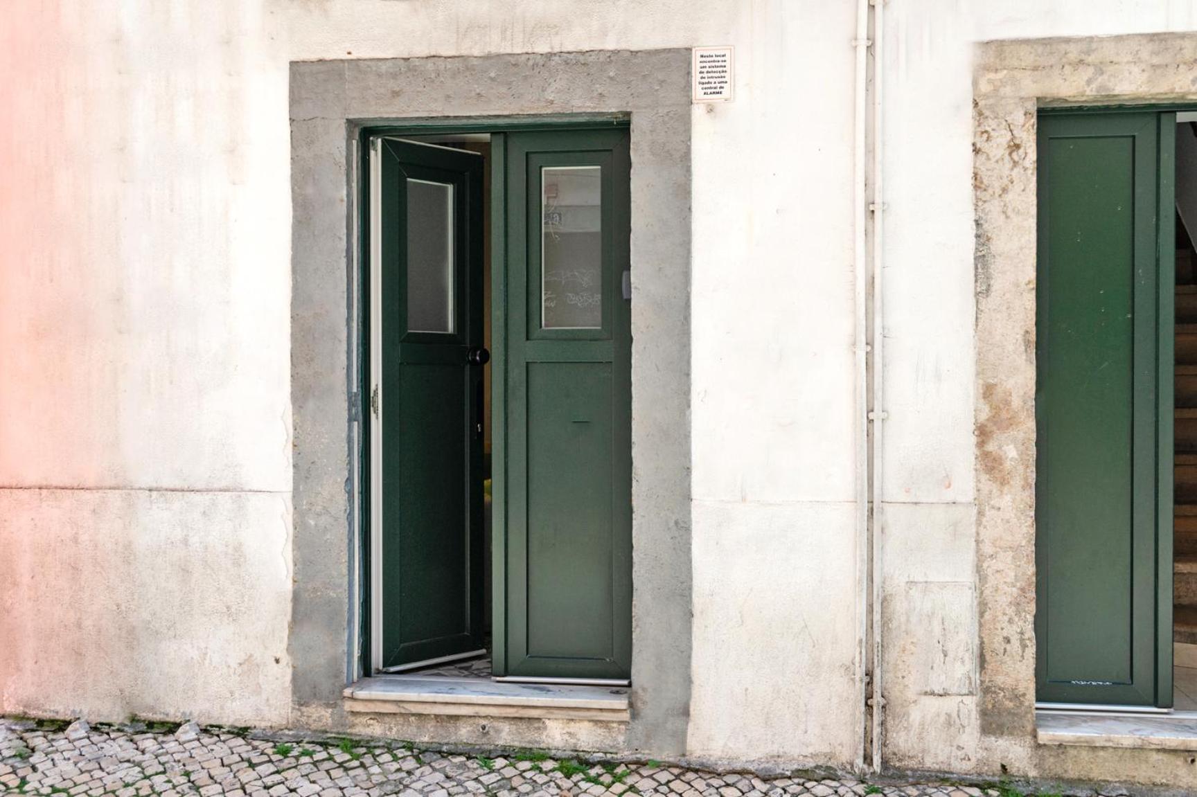 Apartment In Bairro Alto 58 - Lisbon Charm Eksteriør billede